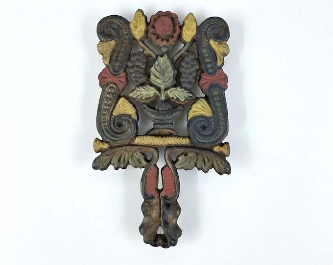 Vintage Cast Iron Grape Trivet, Painted Folk Art Hot Plate, Rustic Farmhouse Decor
