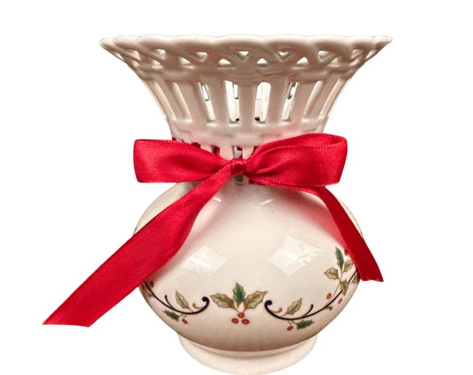 Vintage Mikasa Porcelain Christmas Holiday Lace Cut Out 6" Holly Theme Vase