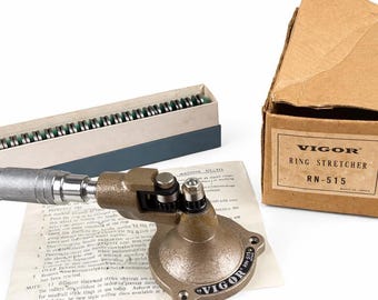 Vintage Vigor RN-515 Ring Stretcher & Enlarger | Jeweler’s Tool | Original Box and Discs