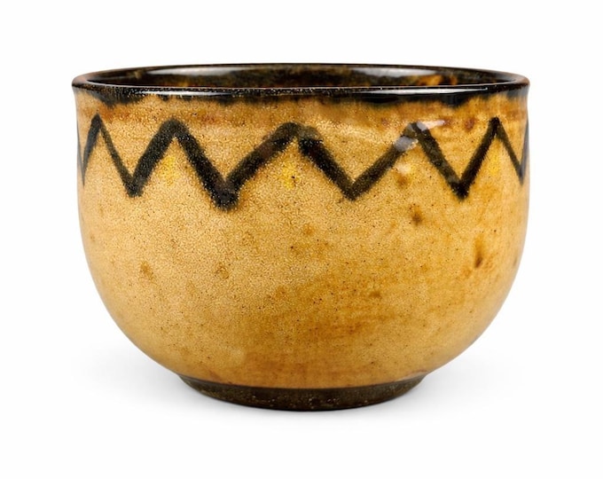 Studio Pottery Chawan Tea Bowl | Handmade Rustic Earthenware | Zig-Zag Glaze Pattern