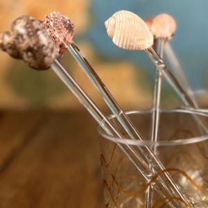 Vintage Shell Stir Sticks MCM 1960s- Glass Coastal Barware - Cocktail stirrers Set of Five (5)