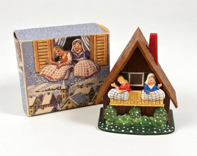 Vintage Black Forest Fairy Tale Viewer – Frau Holle Scenes, Western Germany Souvenir