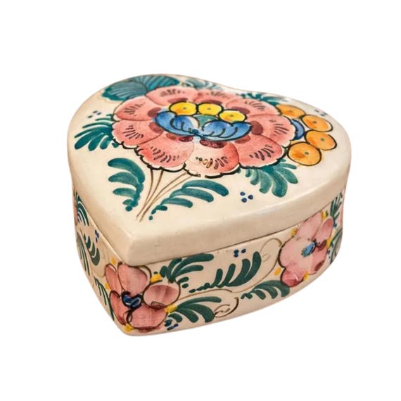 Vintage Delft Heart Trinket Dish – Hand-Painted Floral Pottery, Signed Holland USA