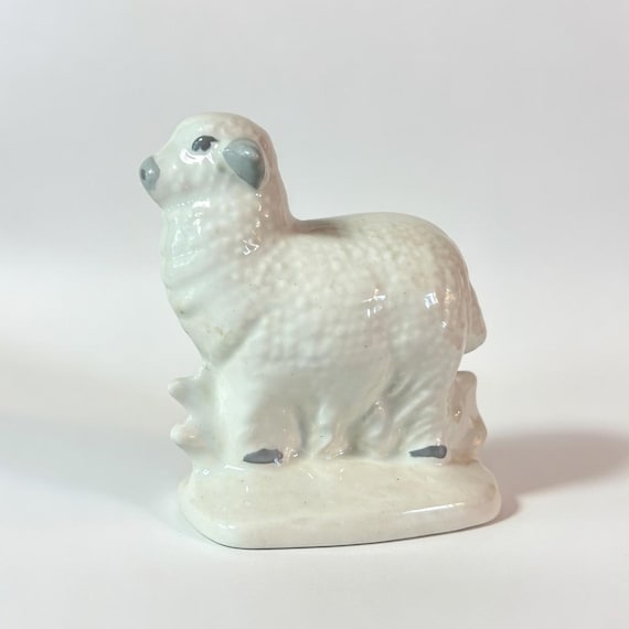 Vintage Handpainted Lamb Figurine: Easter Decor Collectible