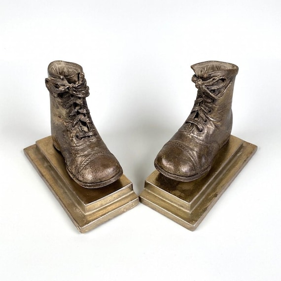Vintage Bronzed Baby Shoe Bookends – Mid Century Nursery Keepsake, Metal Base Decor