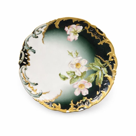 Antique T&V Limoges Cabinet Plate: Hand-Painted Dogwood Blossoms, Gold Gilt Porcelain (8.25 Inch)