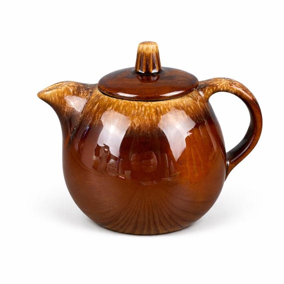 Vintage Hull Pottery Brown Drip Teapot – 4–5 Cup Ceramic Tea Pot with Lid