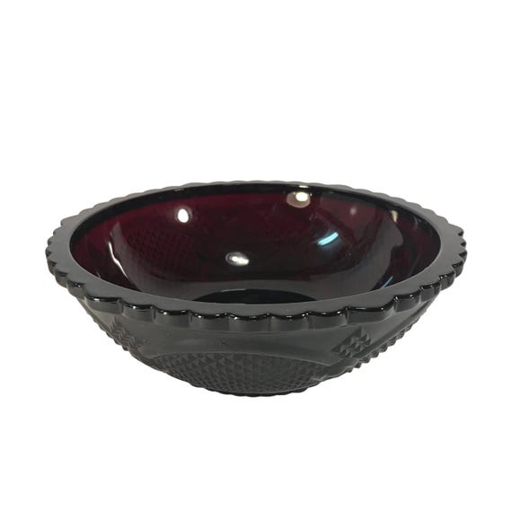 Vintage 1986 Avon The 1876 Cape Cod Collection Ruby Red Serving Bowl with Original Box