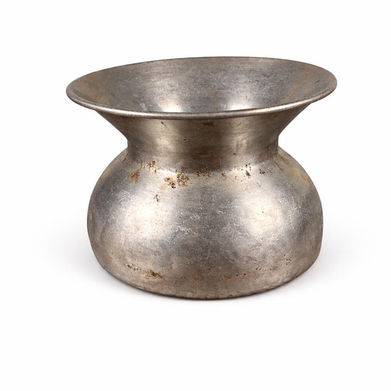 Vintage Aluminum Spittoon Pot: Rustic Farmhouse Planter, Thailand Metal Cuspidor