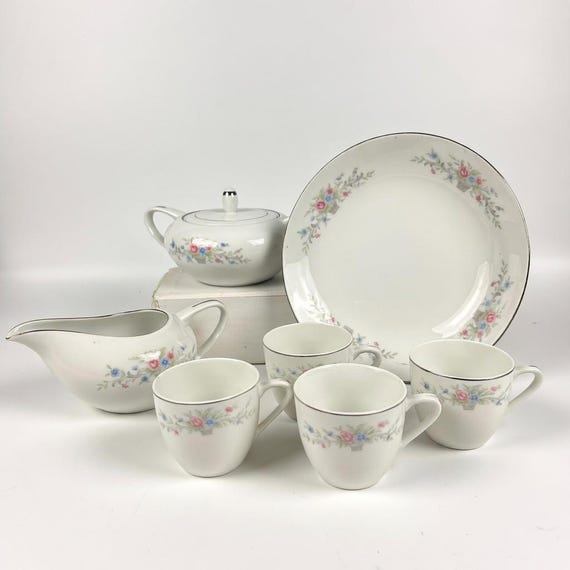 Vintage Japan Fantasia Florenteen Sugar/Creamer Teacups and Bowl - Sold Separately