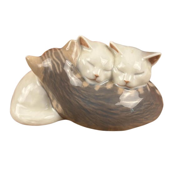 HANNIBAL AND HAGER Mini Cats Figurine Made By Royal Copenhagen 304