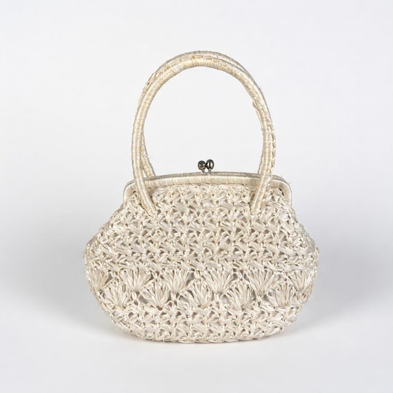 Vintage White Crochet Straw Purse with Fruit Lining, Metal Handle Kiss Lock Bag