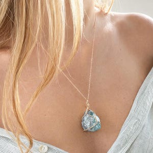 Heilende Kristall Halskette, Draht Gewickelt Anhänger, Heilstein Schmuck Geschenk für Schutz, Stärke, Manifestieren
