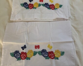 Vintage Pillowcases Set of 2 Hand Embroidered Flowers Butterfly Queen Size 20x30