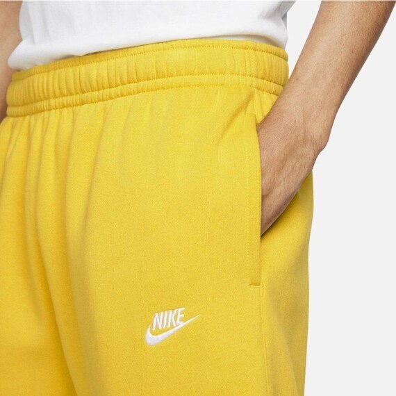 Nike Sportswear Club Running Fleece size: Medium - image 3