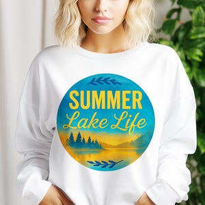 Vida no lago de verão PNG, design retrô de sublimação para áreas externas, camiseta para acampamento e vida no rio PNG, download digital moderno
