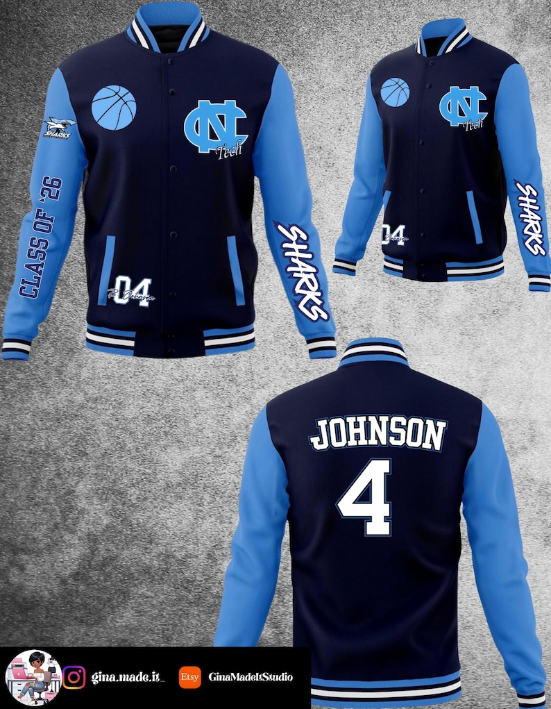 Puede incluir: Una chaqueta universitaria azul marino y azul claro con el texto "NC Tech" y "SHARKS", un gr&aacute;fico de baloncesto, "CLASS OF '26", el n&uacute;mero "04" y el nombre "JOHNSON" con el n&uacute;mero "4" en la espalda, todo en letras blancas y azules.
