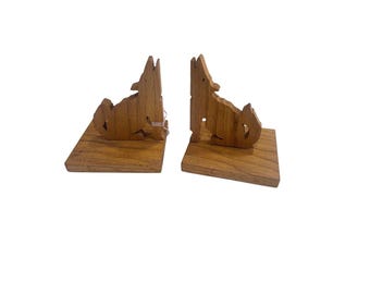 Vintage Hand Carved Wooden Howling Coyote Bookends Rustic Southwest Decor Pair