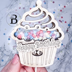 Arquivo a laser para cupcake shaker bolo topper | Idade ajustável | Reutilizável e personalizável com nome