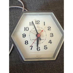 Vintage General Electric Hexagon Electric Clock