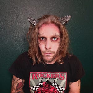 Cuernos de látex, Cuernos de dragón, Cuernos de disfraz, Cuernos de diablo, Cuernos de bruja, Cuernos de extraterrestre, Cuernos de bruja marina, Cuernos de cosplay,