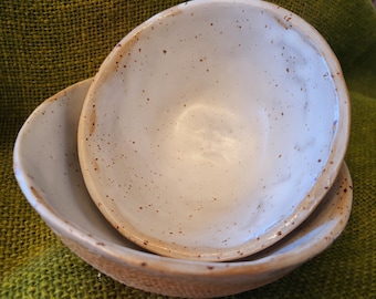 Set - 2 bowls, hand-thrown