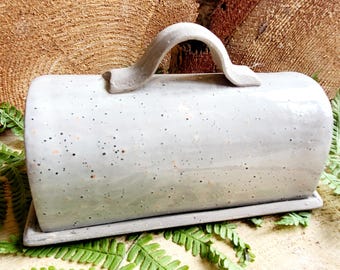 Butter dish, dry, hand-thrown