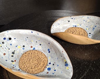 Herb sieve + garlic grater, Casablanca, hand-thrown