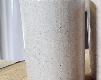 Pottery bathroom decoration, toothbrush holder, also suitable for pens or as a vase