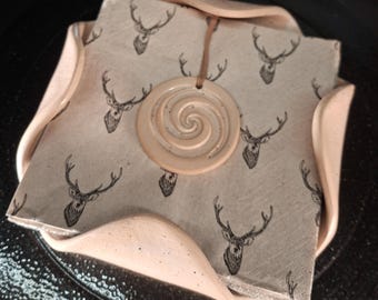Napkin holder, dry, hand-thrown