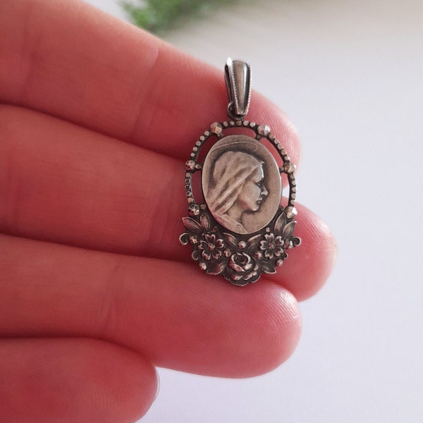 Virgin Mary oval frame pendant // 900 silver pendant without chain // Charming religious image pendant