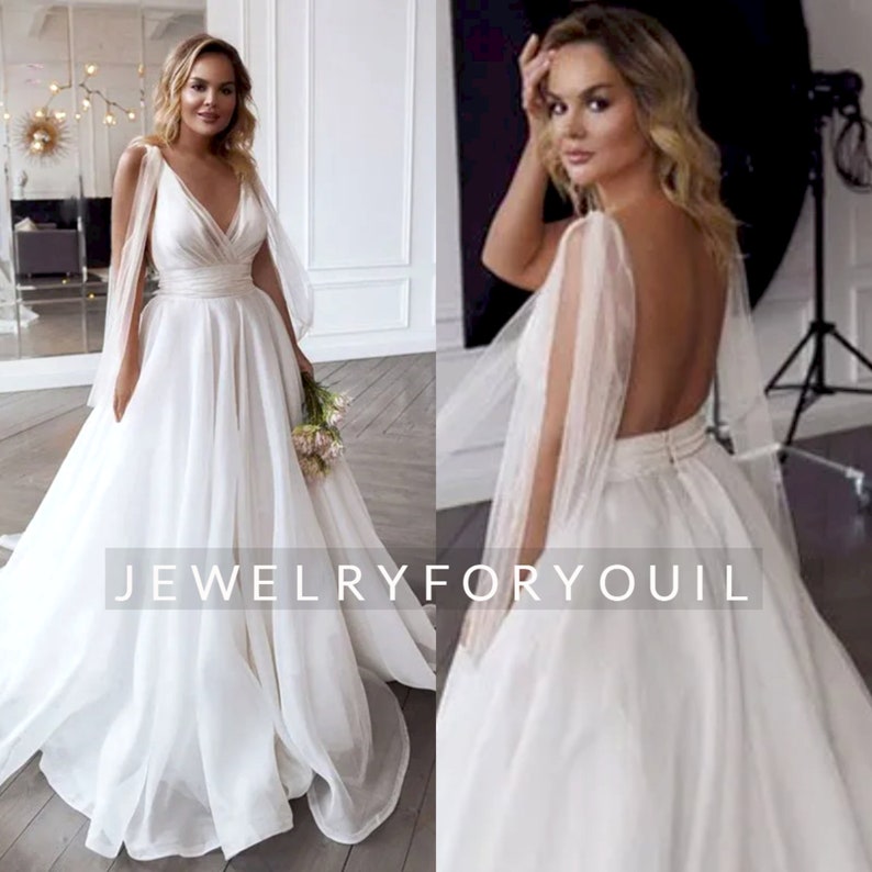 Simple Tulle Backless Beach Wedding Dresses V-Neck Pleats A-Line Plus Size Wedding Gowns Princess Bride Dress Custom Made zdjęcie 1