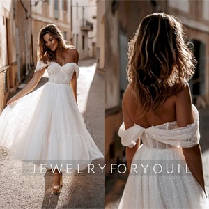 Off-the-shoulder Sleeveless Tea-length Sweetheart Neckline Wedding Dress Simple A-Line Ruched Tulle Bridal Gown