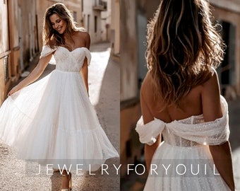 Off-the-shoulder Sleeveless Tea-length Sweetheart Neckline Wedding Dress Simple A-Line Ruched Tulle Bridal Gown