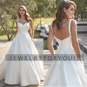 Square Collar V-Neck Wedding Dresses Satin Bridal Gowns A-line Backless Buttons Bride Party Spaghetti Straps Custom Made