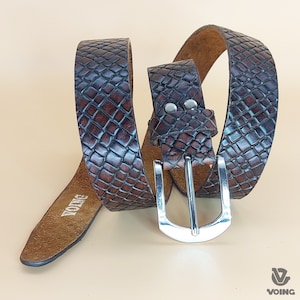 Leather men&#39;s belt, genuine Italian leather. Perfect for special moments but also for everyday use. Ideal gift for him with gift box.