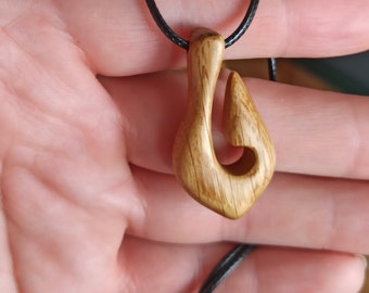 Fishing Hook, Maui Hook, Hei Matau, Maui, gift, Maui pendant, wooden pendant, Oak, 00288