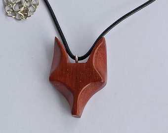 Fox pendant, fox necklace, wood fox pendant, wooden gift, handmade gift, massaranduba, 00287