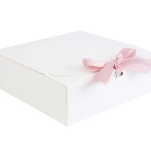 A Luxury Chocolate Medjool Date Box gifts treats surprises favours image 4