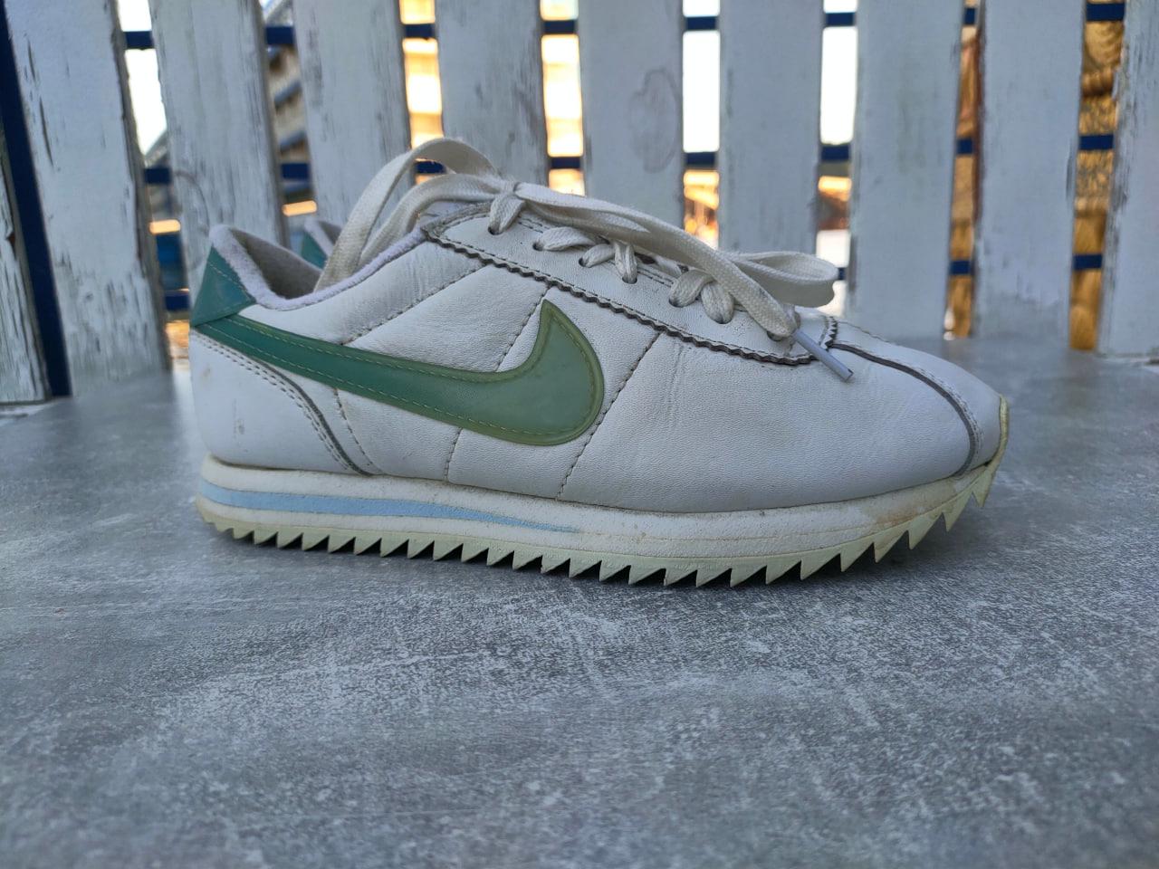 Vintage Nike Cortez Green Swoosh 2000s — Size 5.5 US / 36 EU - Etsy