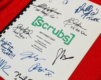 Scrubs-script, met geprinte handtekeningen van de cast.