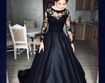 Vivienne | Black Wedding Dress in Satin with Long Lace Sleeves | Versatile Elegance for Unforgettable Moments.