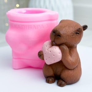 Capybara with Heart Silicone Mold, 3D Capybara Cake Topper Mold, Fondant Mold for Baking and Candy, Cute Animal Mold for DIY Crafts and Gift
