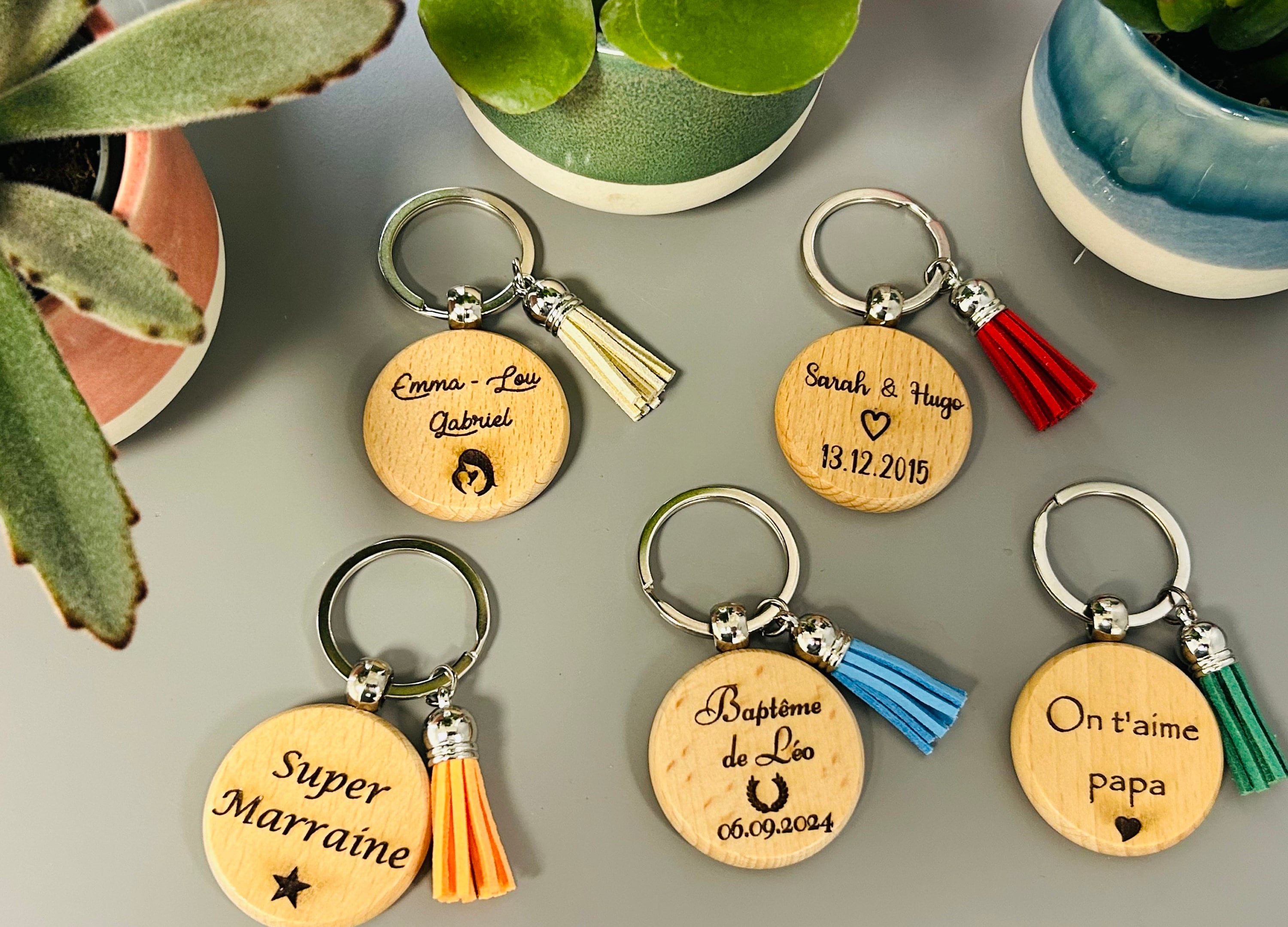 Famiglia-Portachiavi 4 Nomi Personalizzati Pap&agrave; Mamma E Due Figlie Regalo Per Famiglia