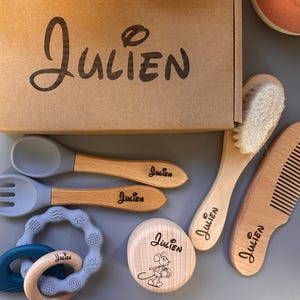 gepersonaliseerde geboortegeschenkdoos voor babymeisje en jongen - houten melktandendoos met kamrammelaar - met voornaam