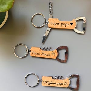 Gepersonaliseerde houten limonade sleutelhanger - flesopener kurkentrekker mes - Vaderdag grootvaderdag - EVG EVJF huwelijkscadeau
