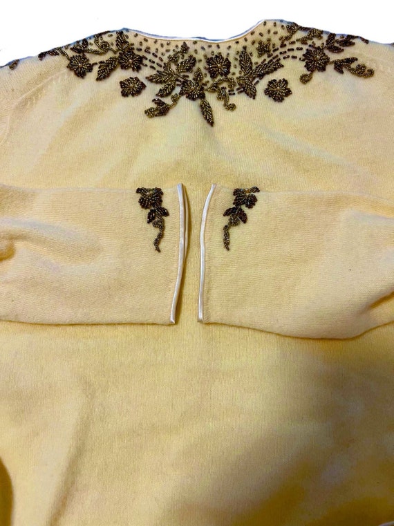 Vintage Chen Sisters Cream Embroidered Sweater 19… - image 4