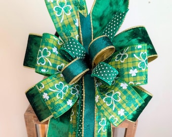 10x20in St. Patrick's Day Wreath Bow Lantern Swag Front Door Decor