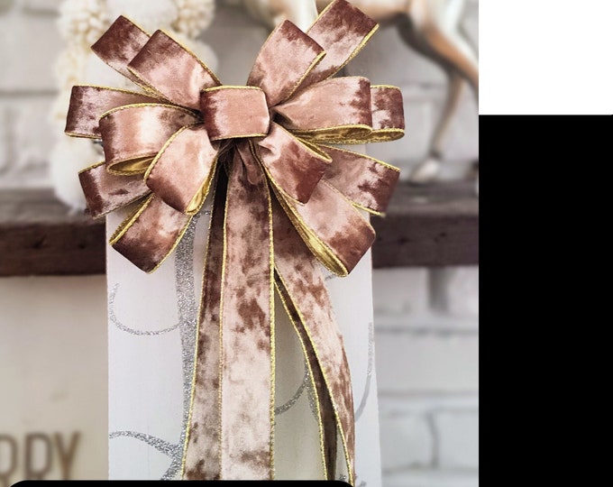 Deluxe Chic Desert Tan Velvet and Gold Wired Ribbon Christmas Decoration Bow compliments Art Deco, Modern Minimalist Wedding / Holiday