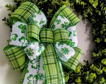 Shamrock Plaid St. Patrick's Day Wreath Bow: Lantern Decor (9x14)